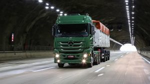 Caminhão da Mercedes-Benz