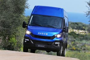 Iveco Daily chega aos 42 anos renovada