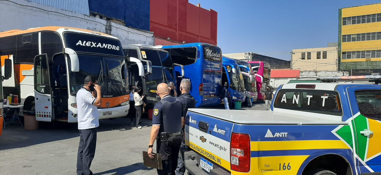 ônibus clandestino