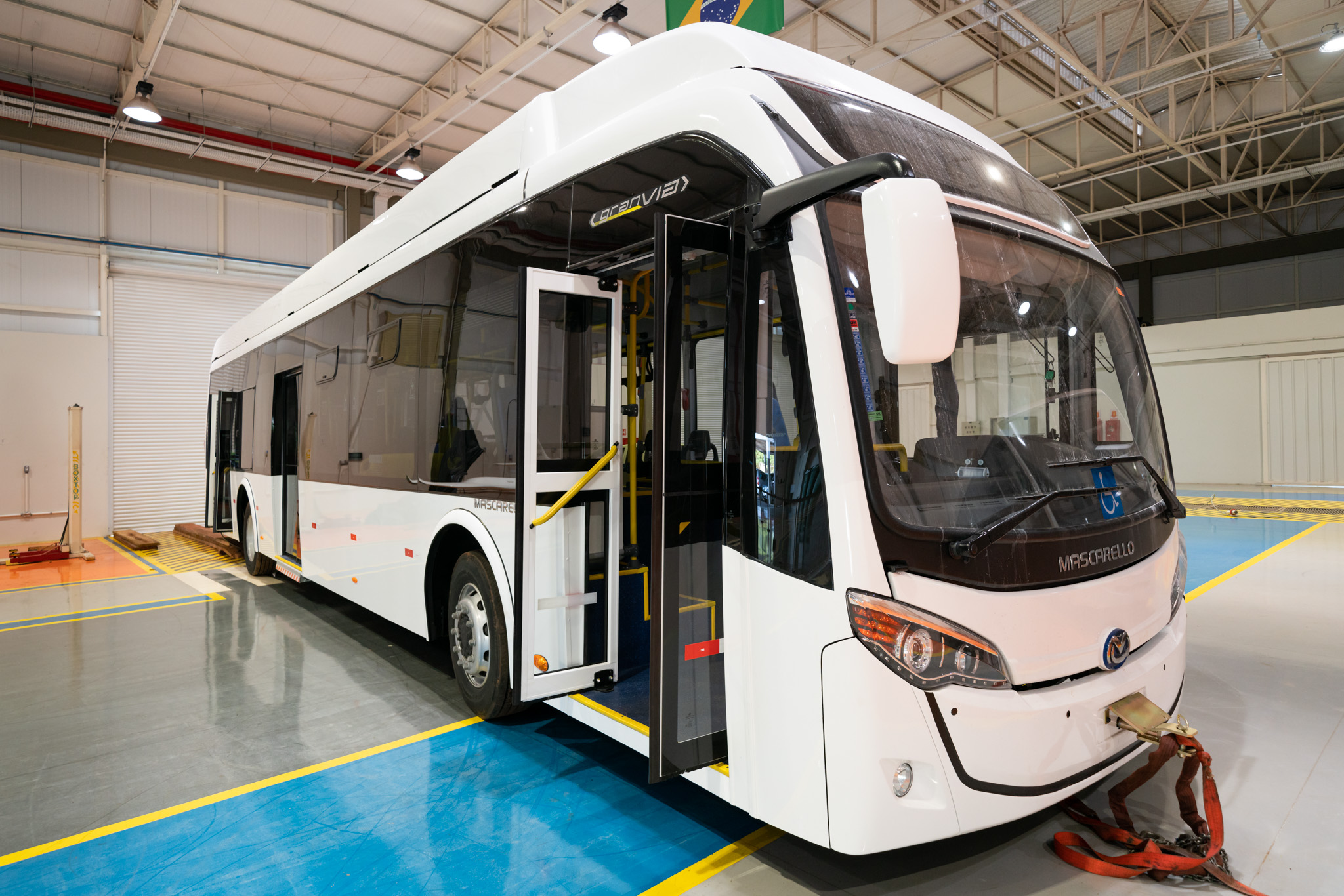 Ônibus híbrido da Itaipu está quase pronta para rodar