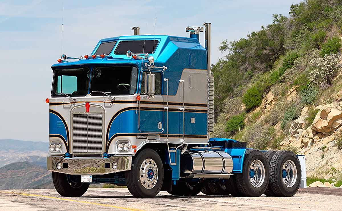 Kenworth K100 está entre os caminhões mais lendários da indústria