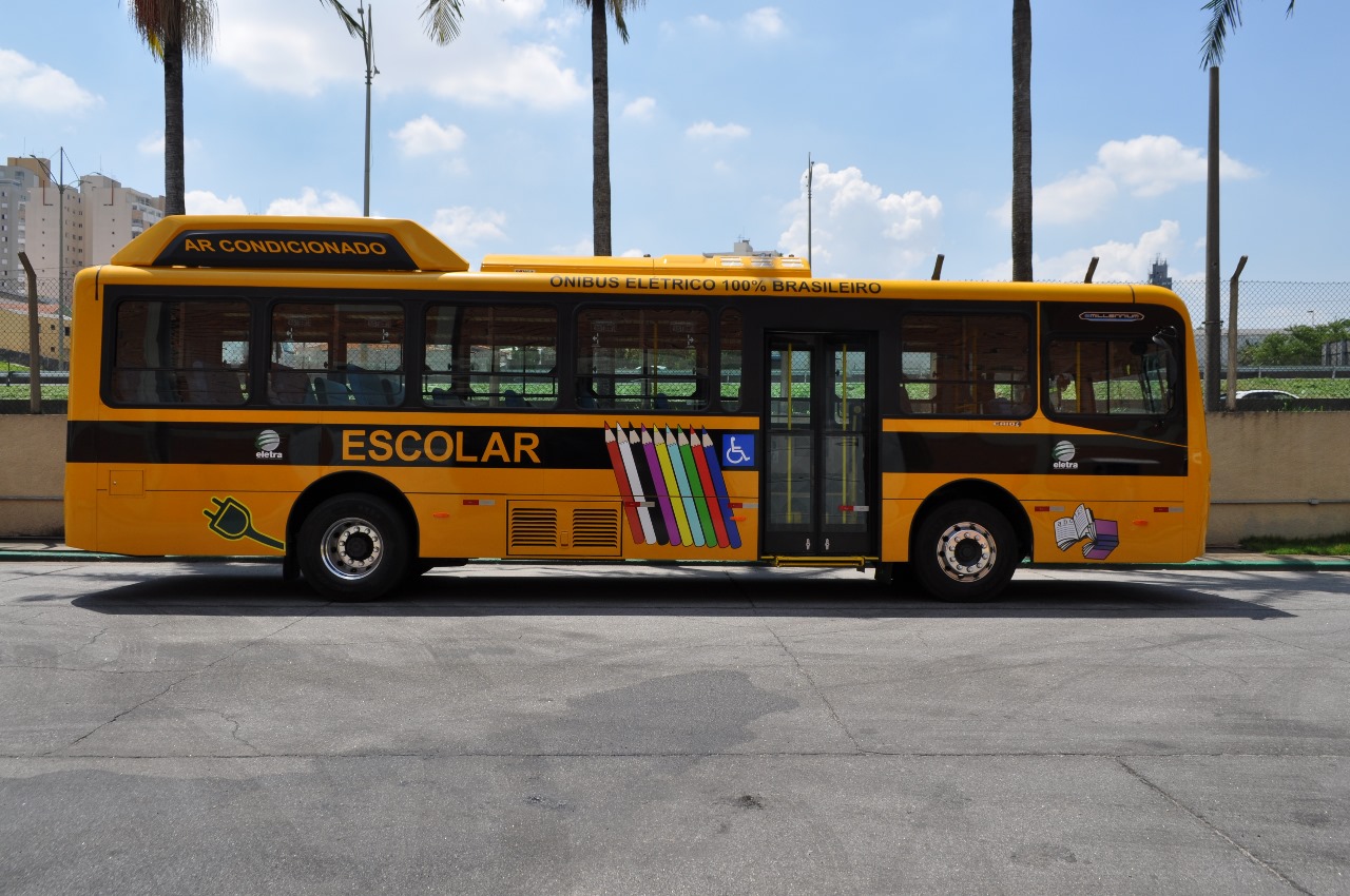 Caminho da Escola vai ganhar opção de ônibus elétrico da Eletra