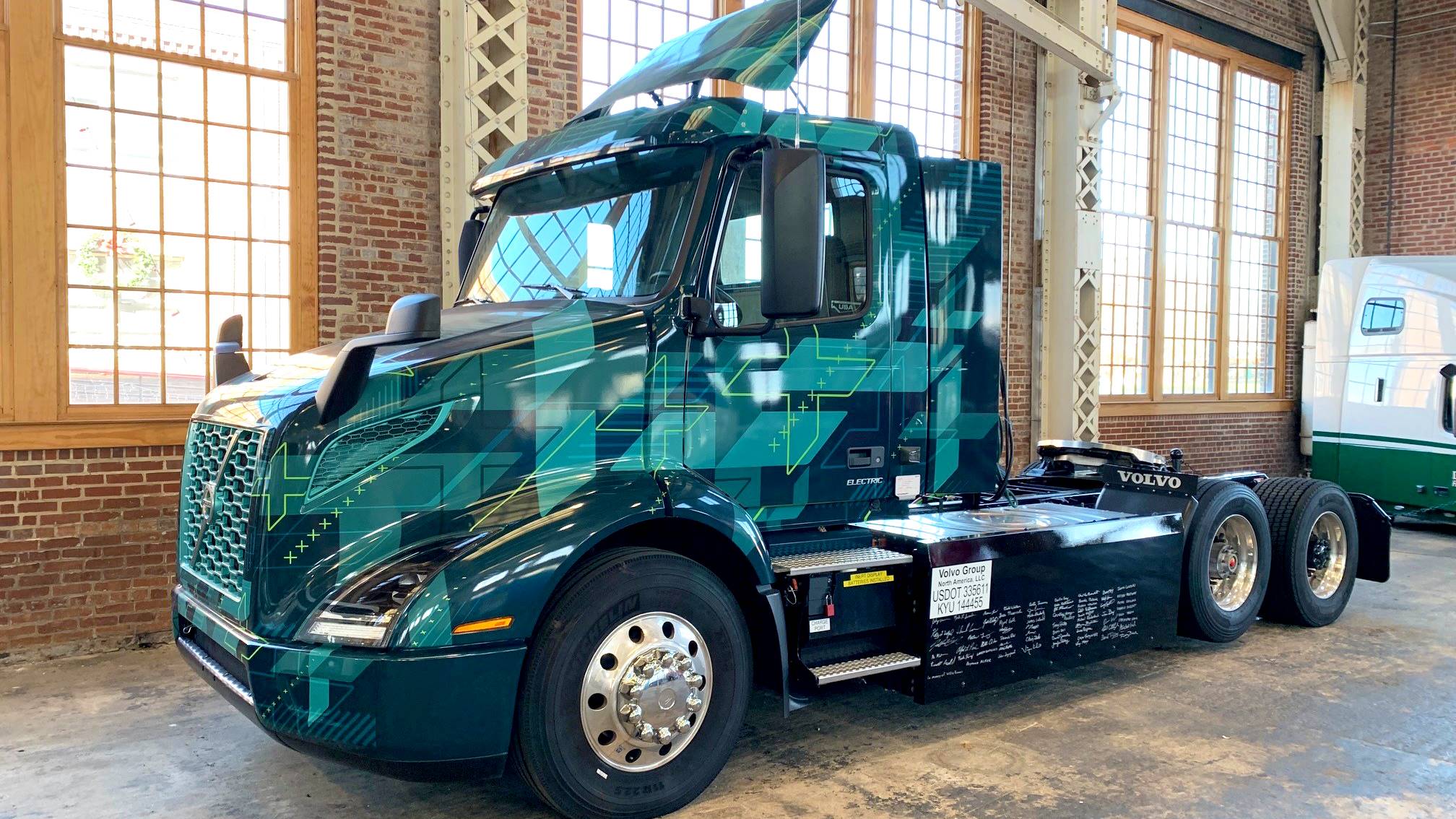 Volvo, Volvo VRN Electric