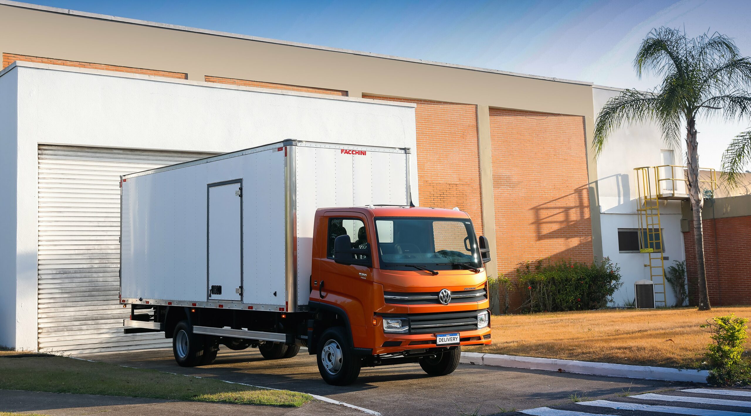 Volkswagen de 9 t lidera vendas de leves no Brasil no 1º semestre