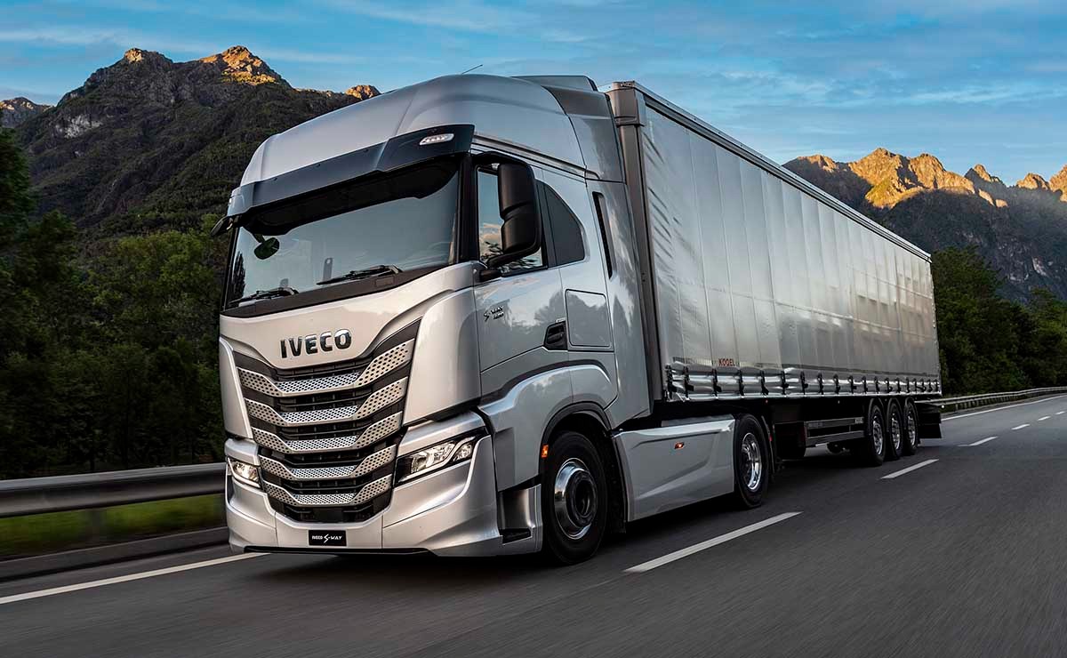 Iveco estuda nova geração do Cursor 13 para S-Way no Brasil