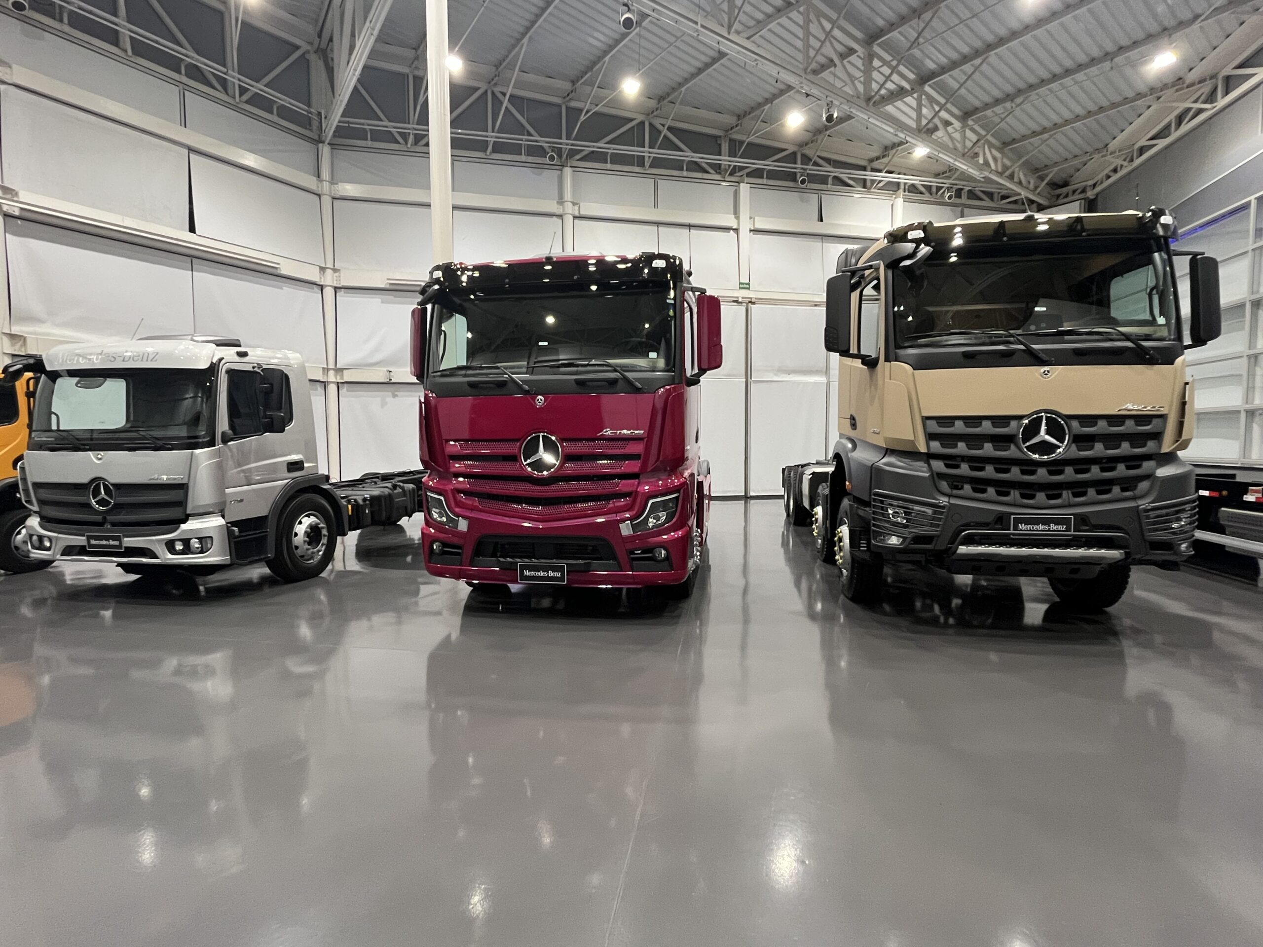 Mercedes-Benz Accelo vai para a Fenatran totalmente renovado