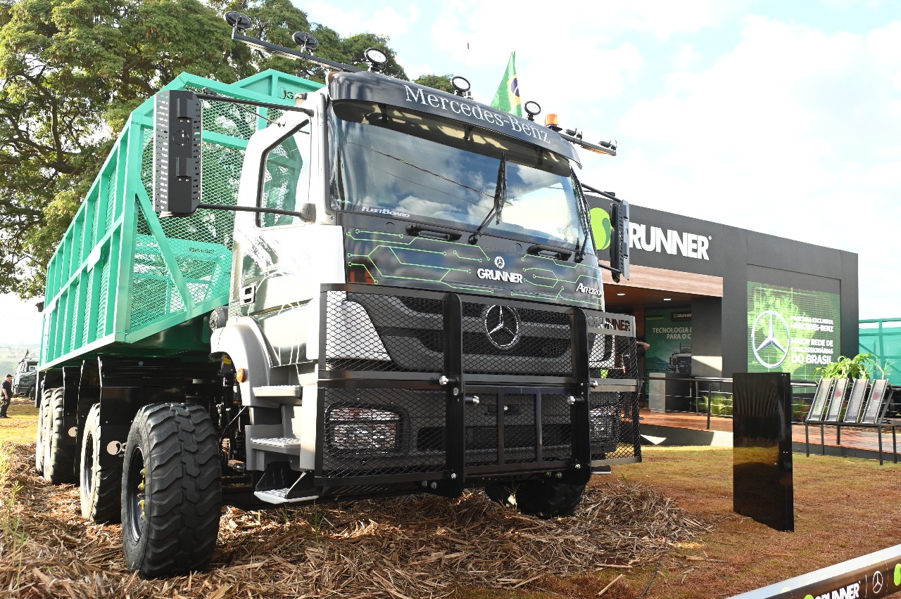 Mercedes-Benz Axor Autônomo leva o prêmio Truck of The Year 2025