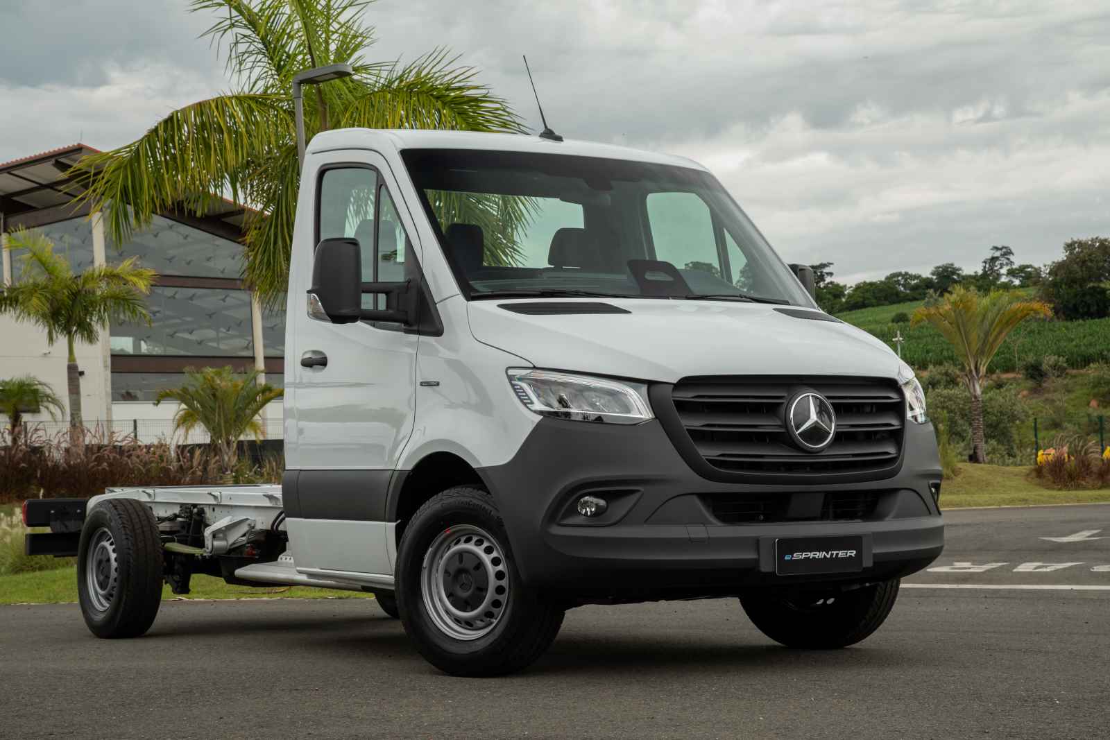 Mercedes-Benz vai ampliar sua linha de utilitários no Brasil