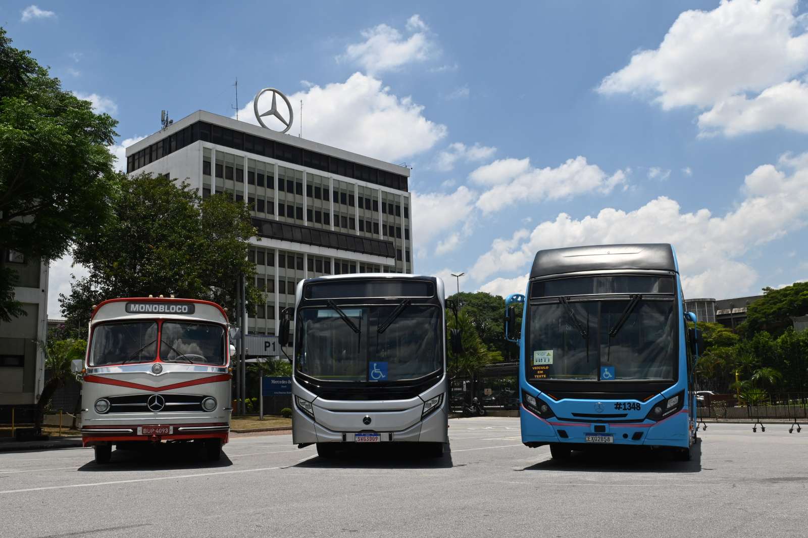 Do monobloco ao chassi, veja a evolução dos ônibus da Mercedes-Benz