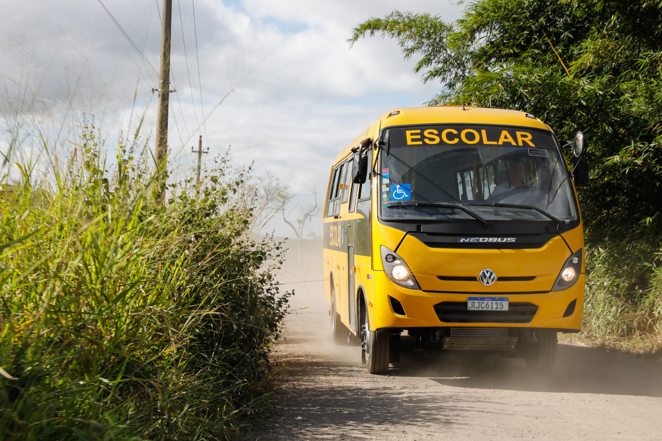 Volksbus vende mais ônibus ao Caminho da Escola