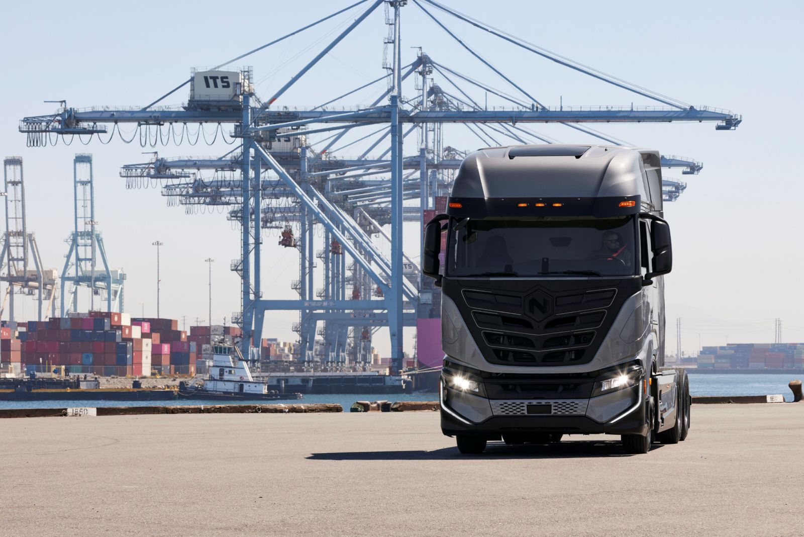Nikola, fabricante de caminhões elétricos, pede falência