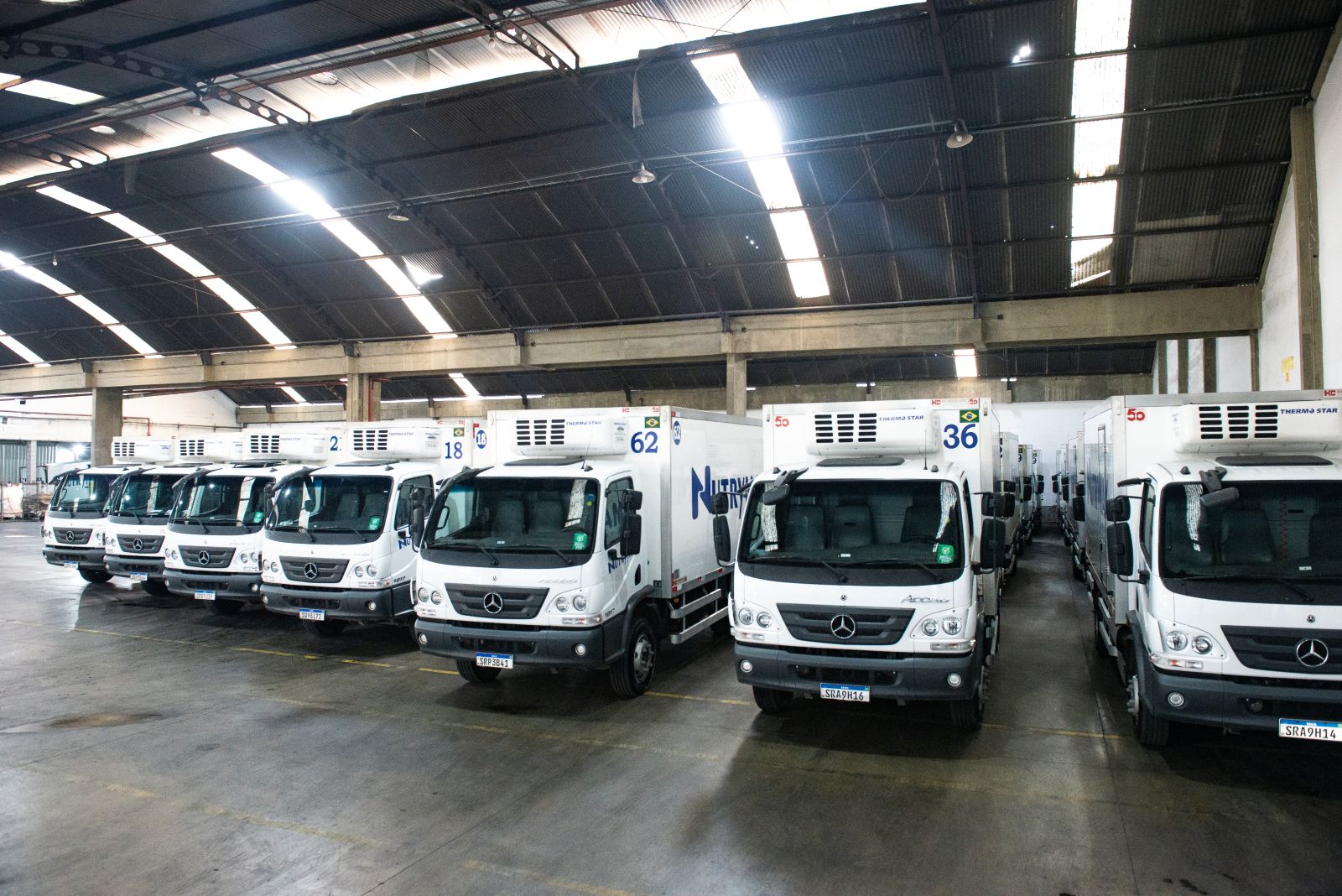 Nutrymax investe mais de R$ 30 milhões em 100 caminhões Mercedes-Benz