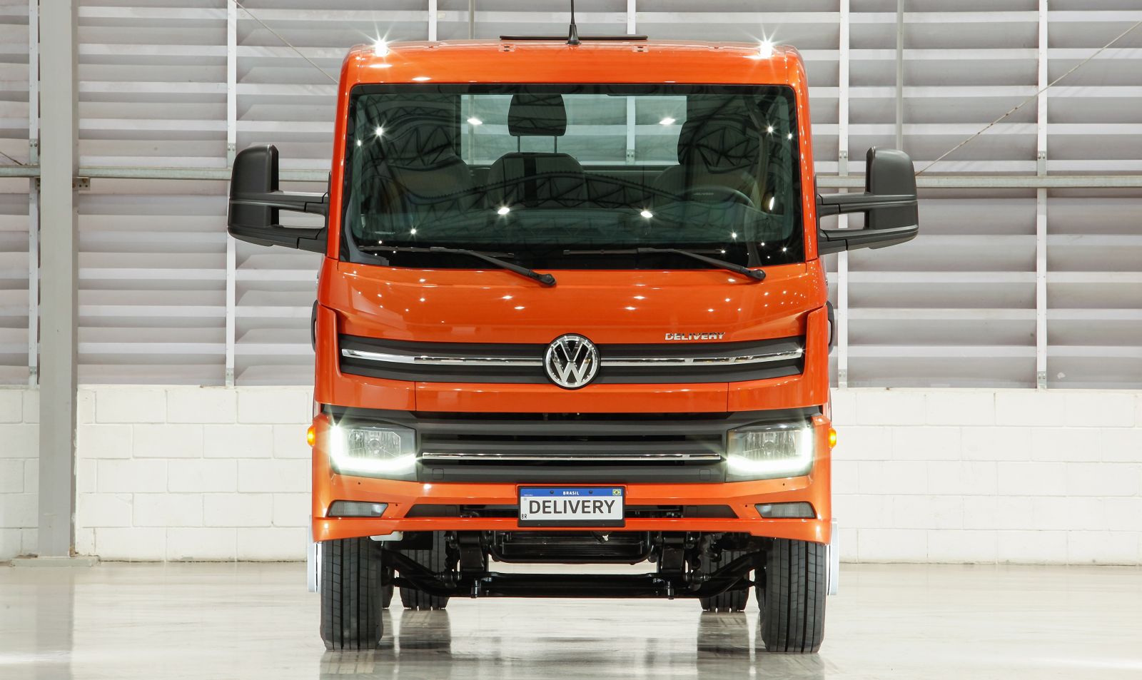 Volkswagen Delivery 11.180 vende mais do que Volvo FH 540