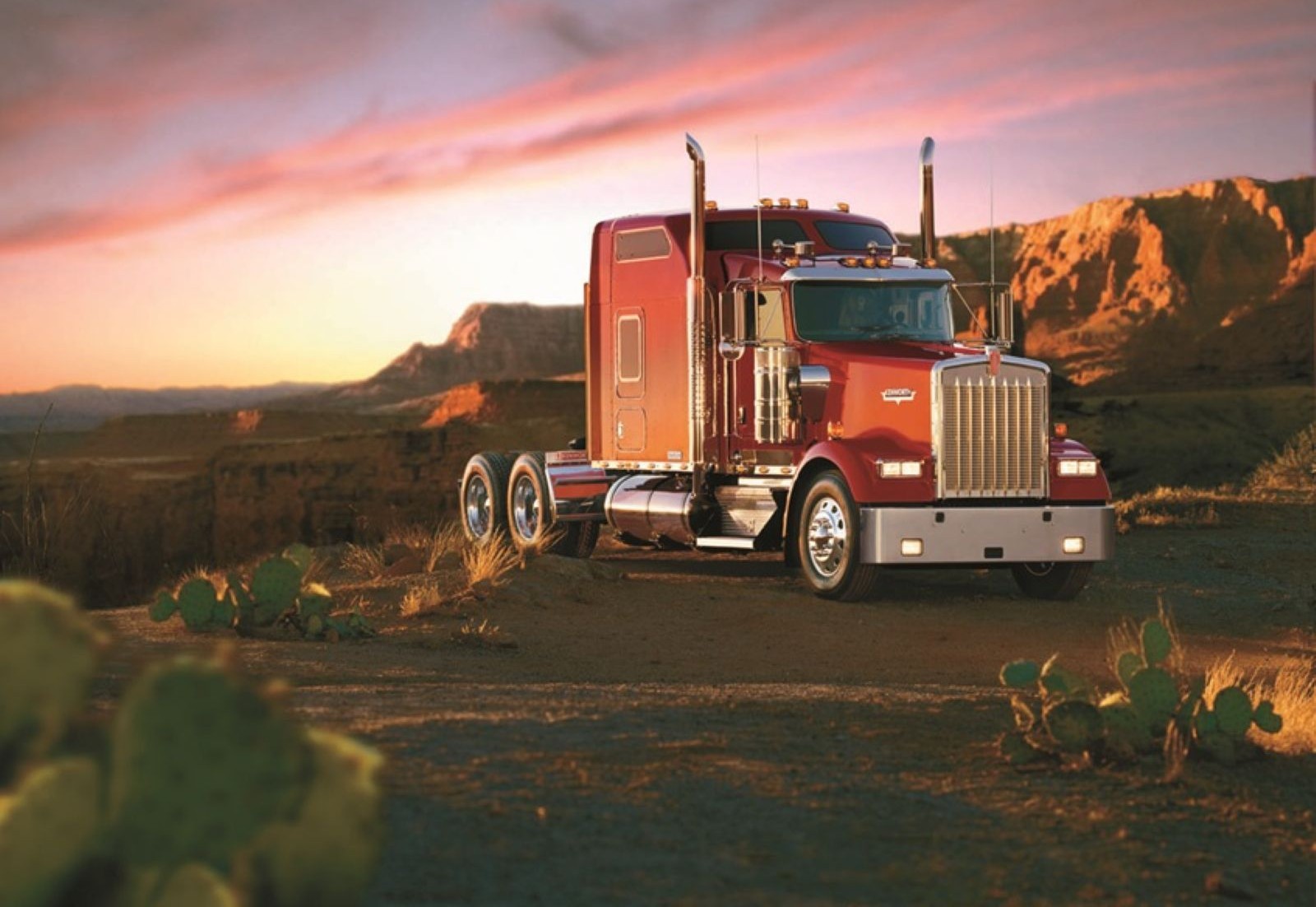 Kenworth anuncia o fim dos caminhões icônicos W900, T800 e C500