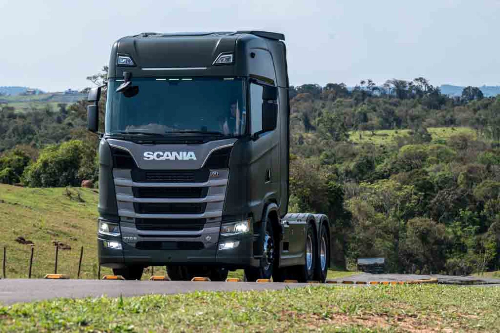 Quanto custa abastecer o Scania S 770 V8 no Brasil em 2025?