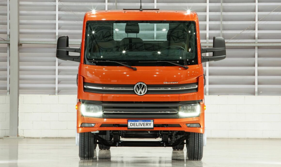 Volkswagen e Mercedes-Benz disputam com mais vigor o mercado de médios