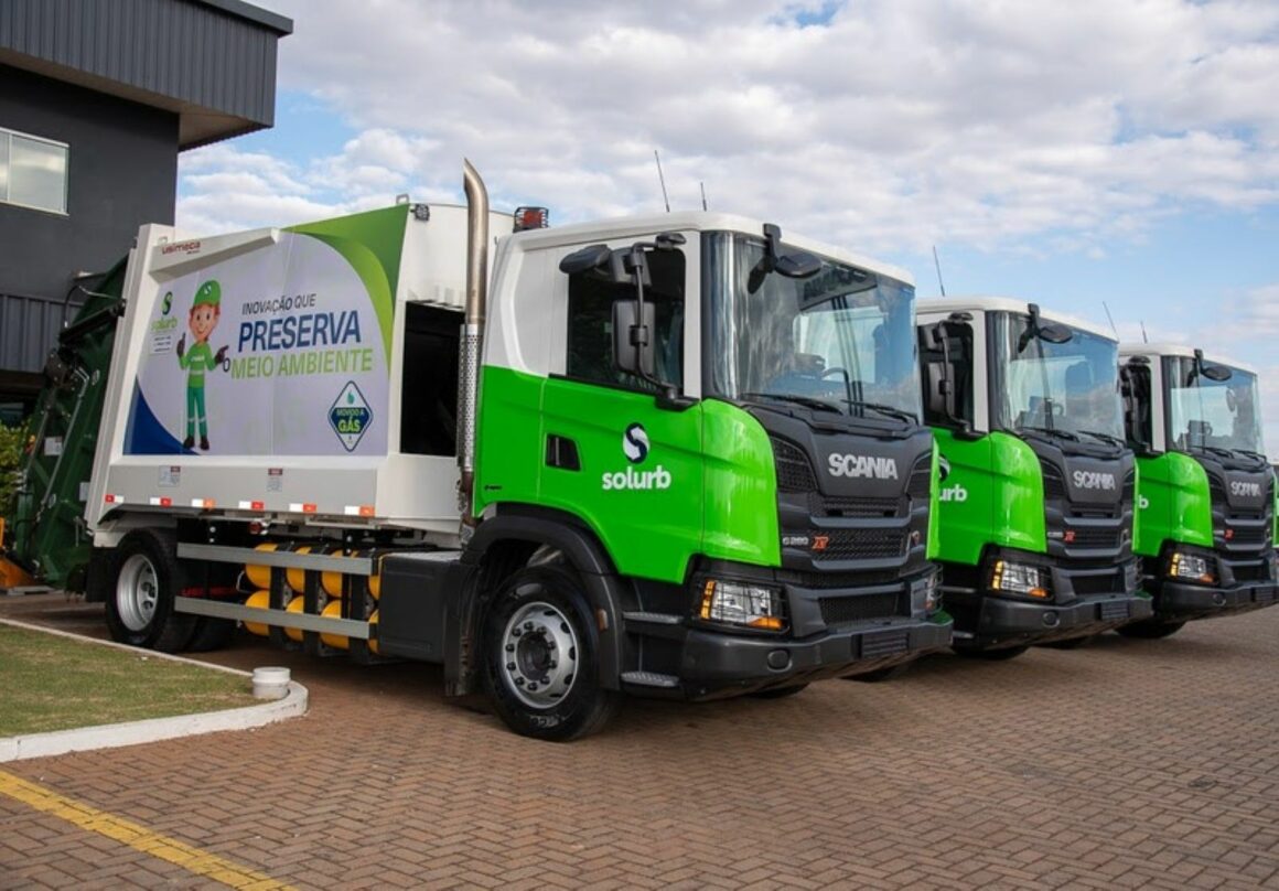 Campo Grande recebe primeiros caminhões a gás Scania para coleta de lixo