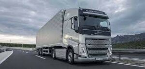 Venda de caminhões usados cresce com força; Volvo FH lidera o ranking