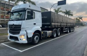Novo Axor 2545 6x2 aposta em assistente de tração para desempenho superior