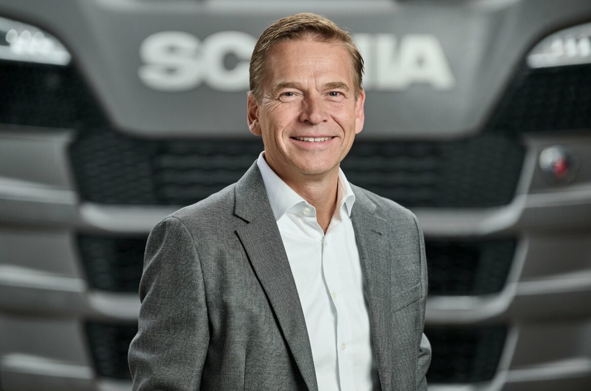 Mesmo com queda nas vendas, CEO da Scania vê sinais positivos para 2025