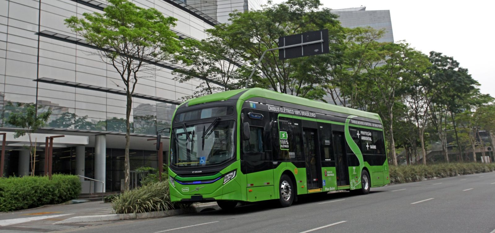 Volvo lança chassi BZRLE e reforça presença nos ônibus elétricos urbanos no Brasil
