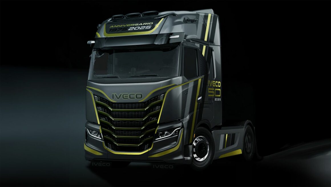 Iveco lança S-Way Série Especial 50 Anos no Brasil com 50 unidades numeradas