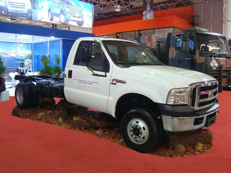 Mercado de caminhões usados cresce e Ford Cargo disputa liderança com Volvo FH