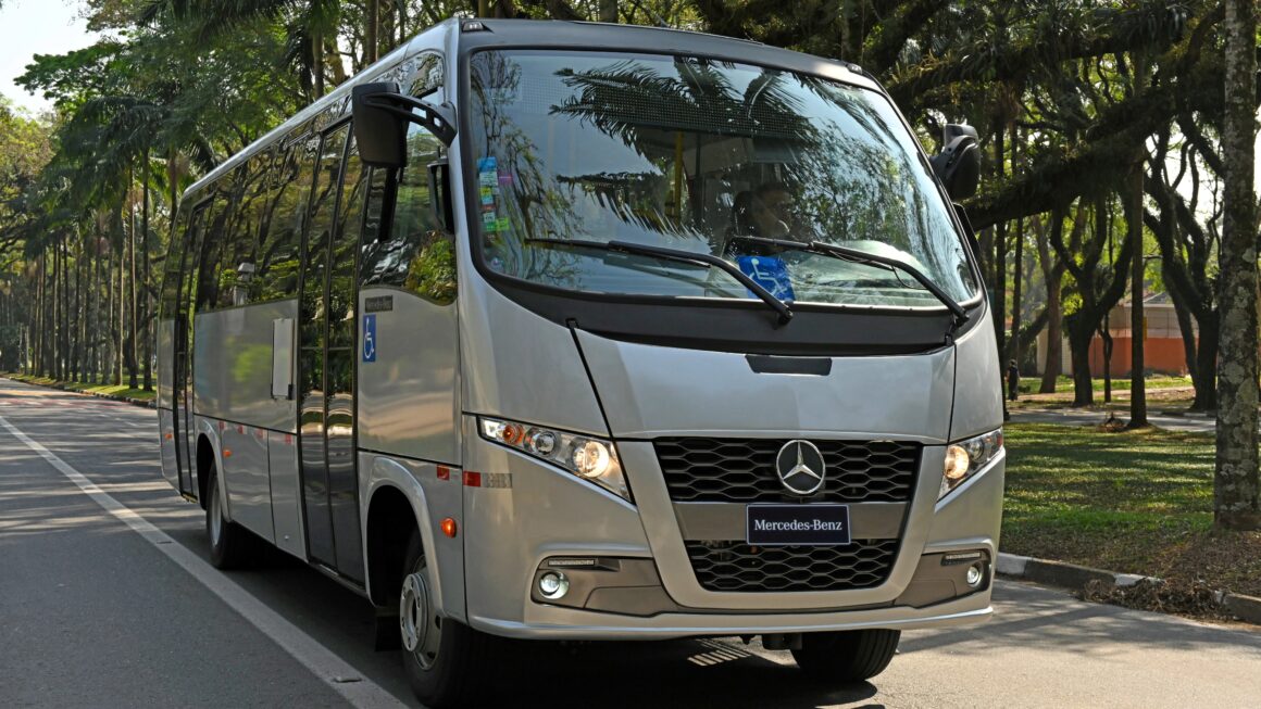 Mercedes-Benz, micro-ônibus,