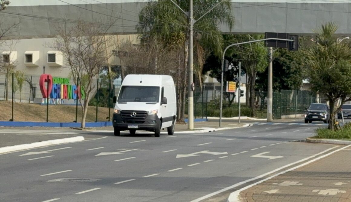 Andamos na Sprinter Street 317, novo furgão mais potente da Mercedes-Benz