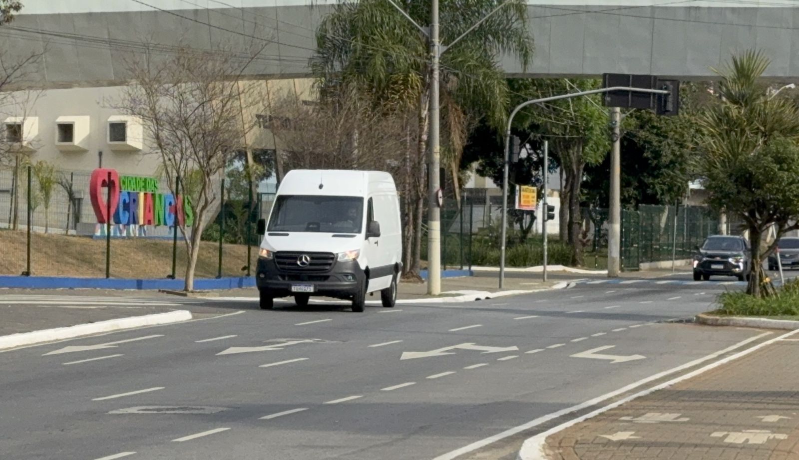Andamos na Sprinter Street 317, novo furgão mais potente da Mercedes-Benz
