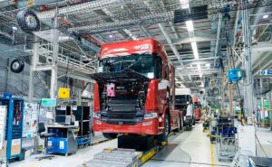 Mercado de caminhões recua 20% em agosto mas exportações triplicam