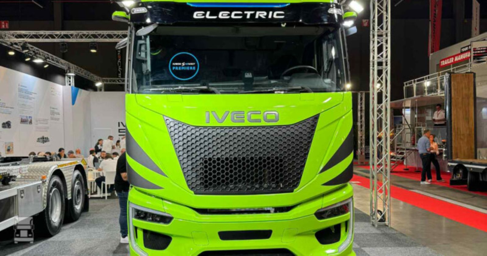 Iveco S-eWay aparece mais aerodinâmico em evento na Europa
