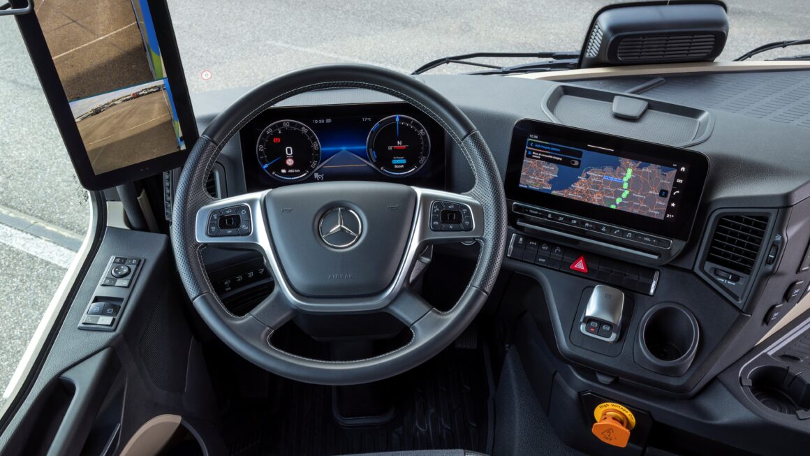 Mercedes-Benz, caminhão elétrico