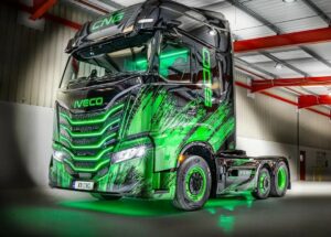 Iveco S-Way 500 GNV tem visual diferenciado e autonomia de 500 km