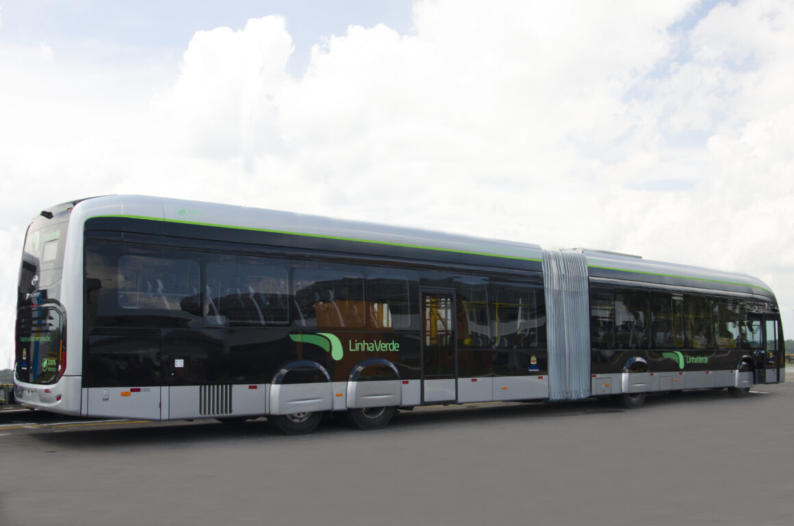 Mercado de ônibus cresce em 2025, mas setembro mostra sinal de alerta