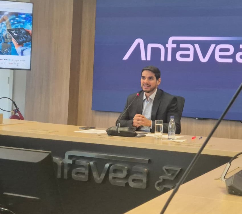 Mercado de caminhões pesados acende alerta na indústria automotiva