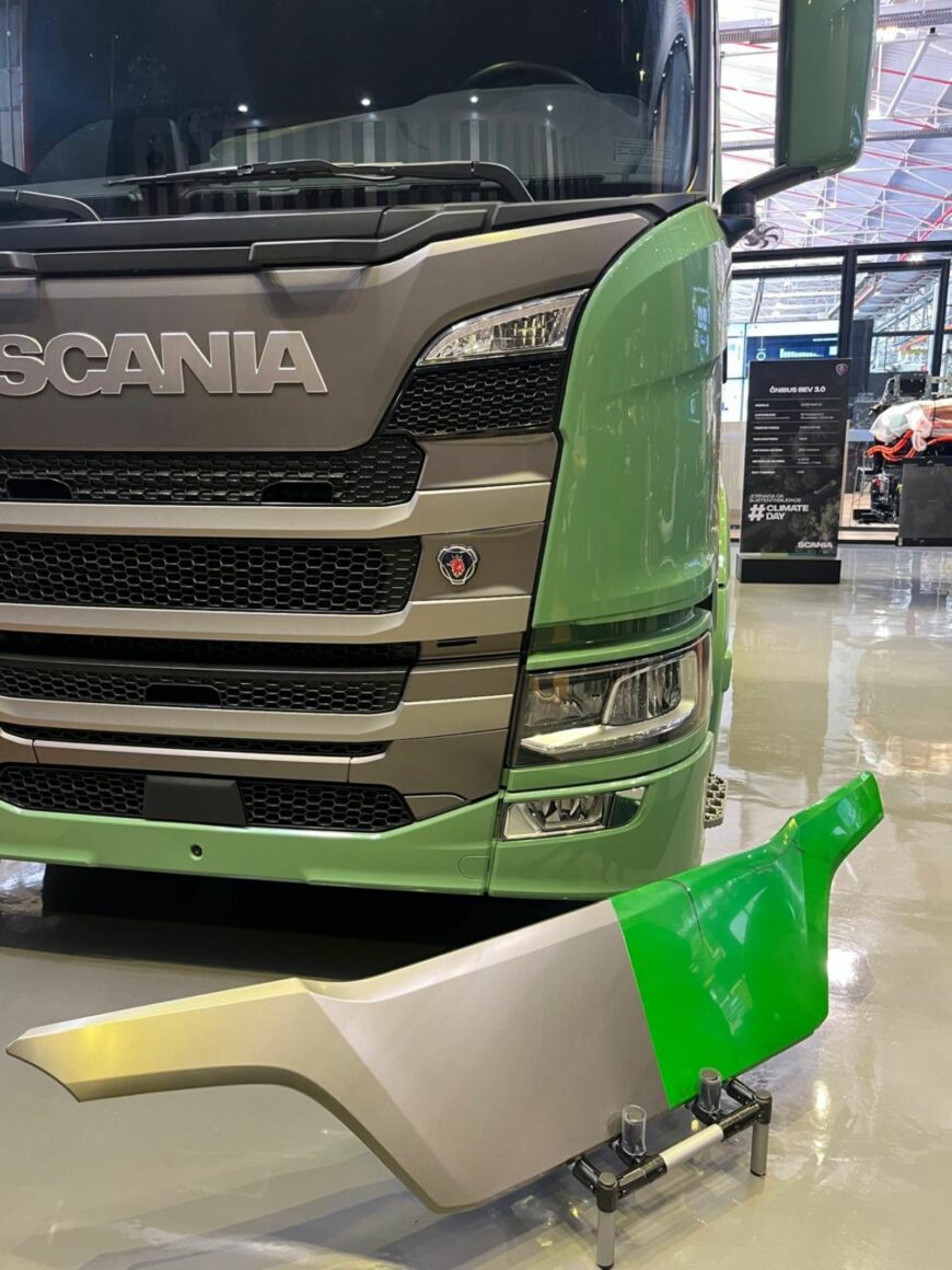 Grade caminhão Scania de garrafa PET