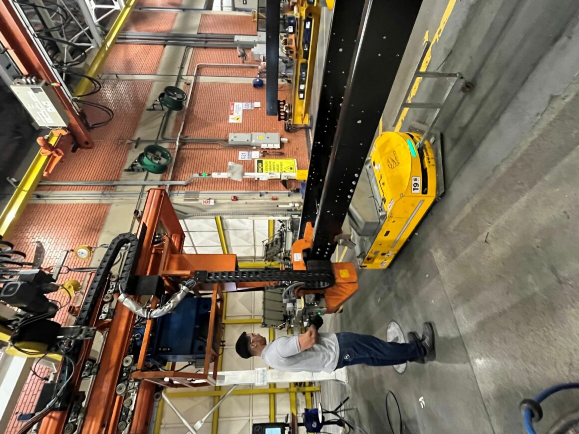 Fábrica Mercedes-Benz, produção de chassi