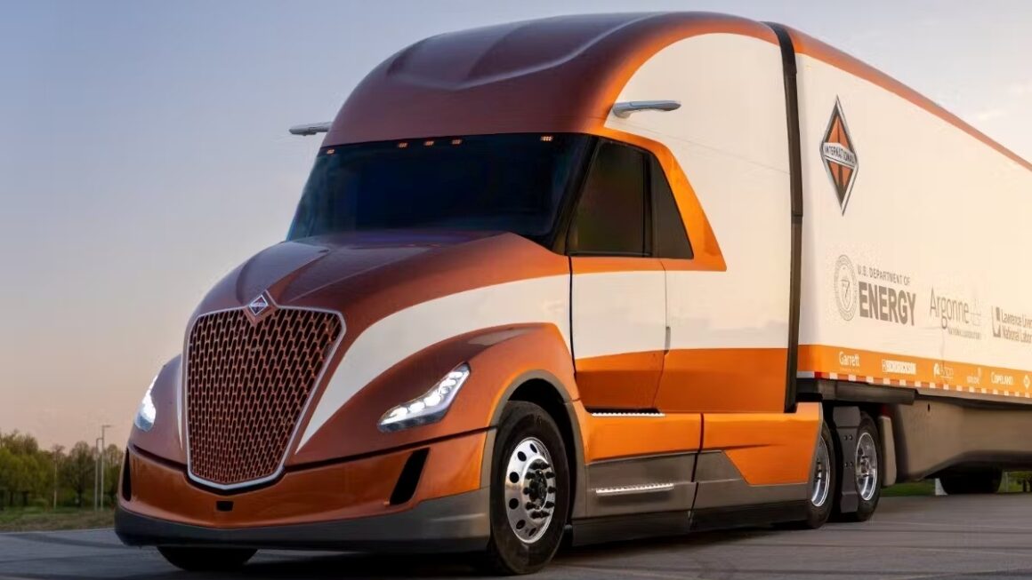 International, Navistar,