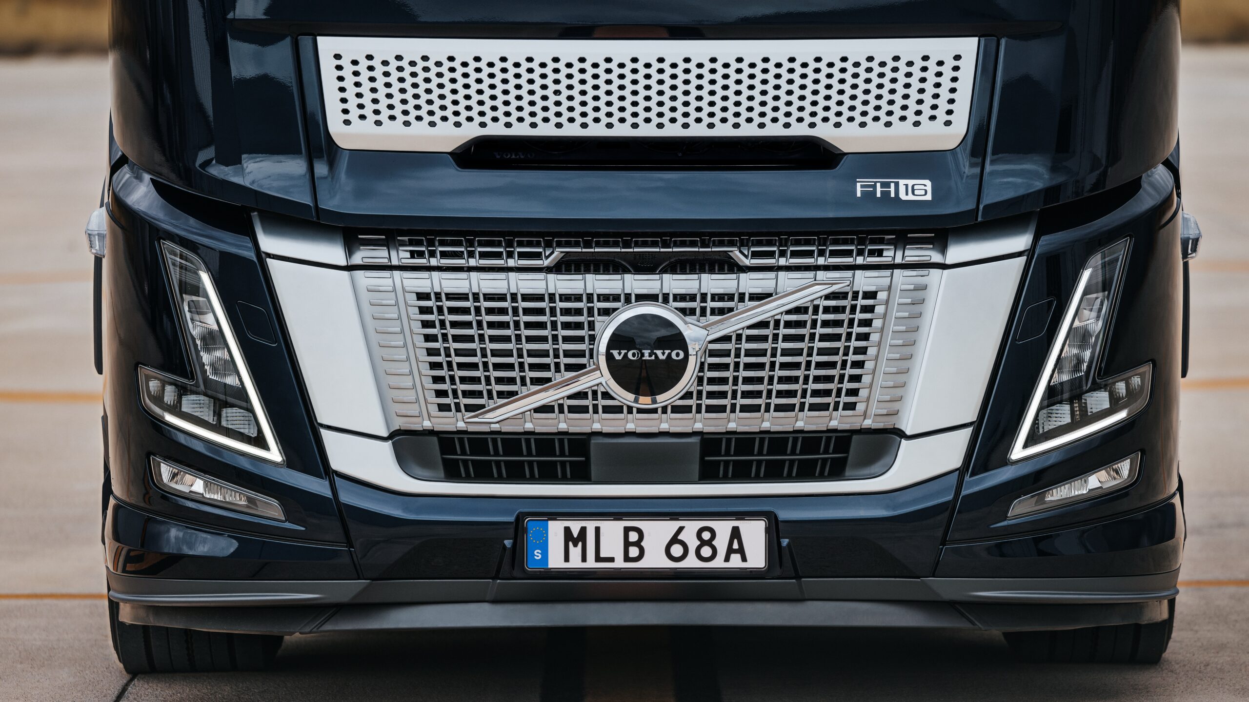 Volvo Trucks, stop/start,