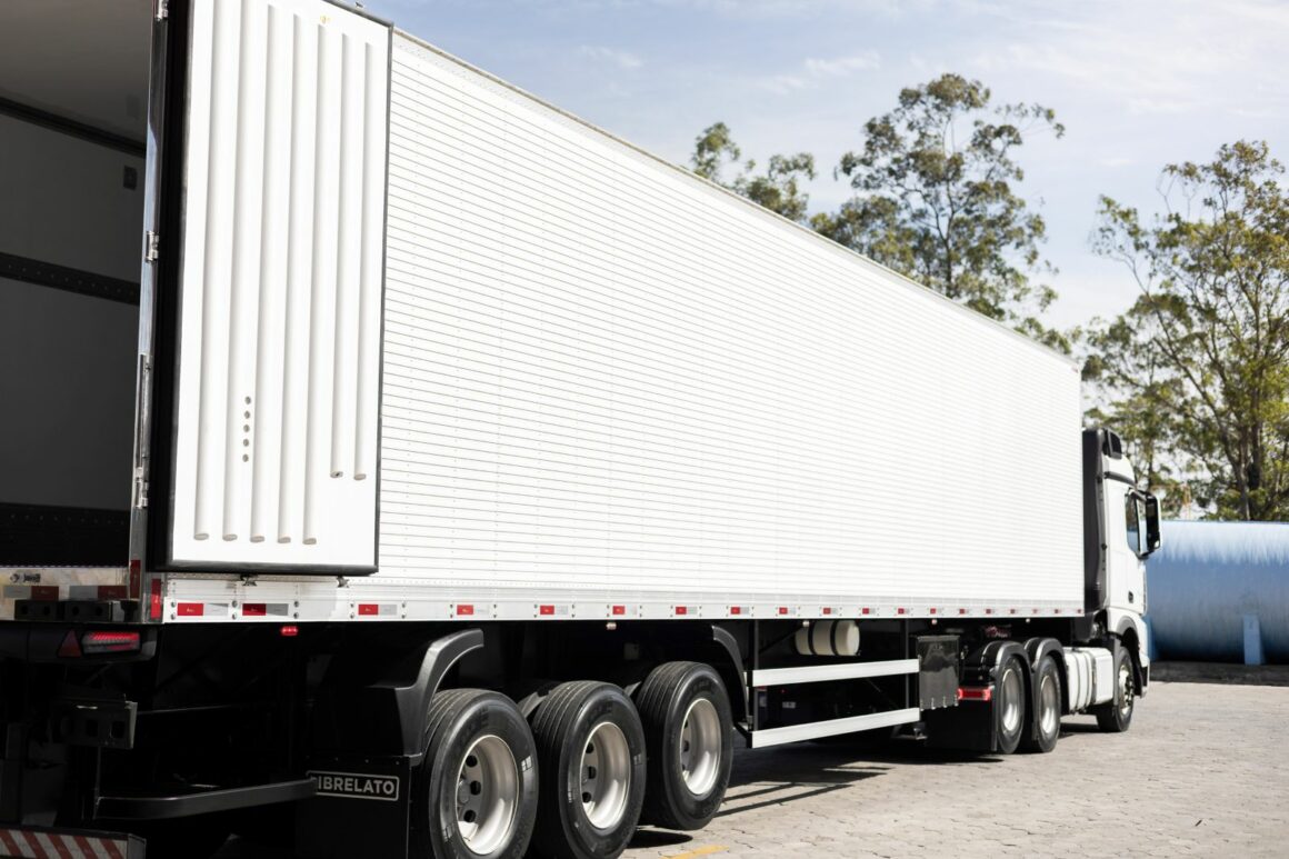 Librelato lança Furgão Frigorífico