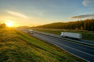 Falta de caminhoneiros ameaça logística no Brasil e acende alerta global no TRC